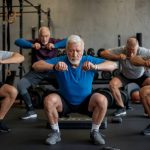 les exercices pour prévenir la sarcopénie chez les hommes de plus de 50 ans