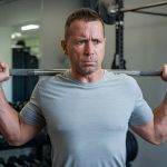 comment réduire le risque de crise cardiaque chez les hommes avec des exercices ciblés