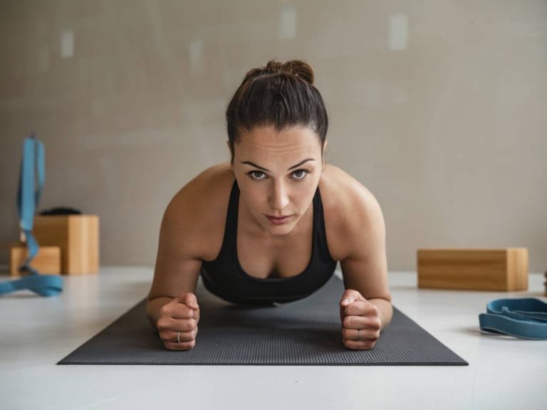 les stratégies pour renforcer les muscles pelviens après l’accouchement