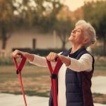 les exercices de respiration pour améliorer la santé pulmonaire après 60 ans